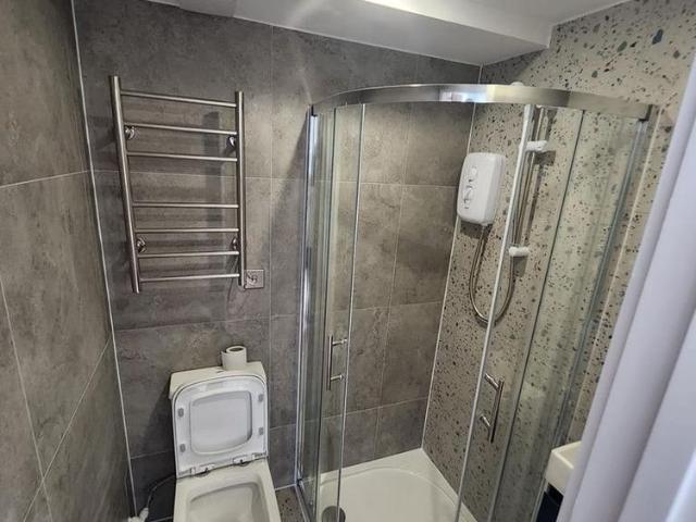 Room for rent in Vinters Park, Midway