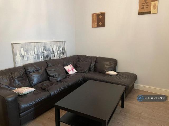 Room for rent in Kingswood
