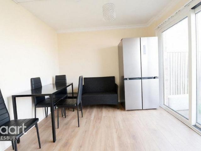 Room for rent in Southcourt, Aylesbury