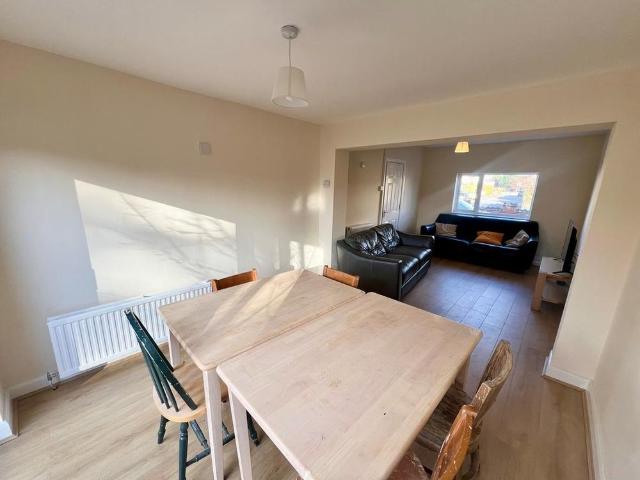 Room for rent in Milverton, Green Close