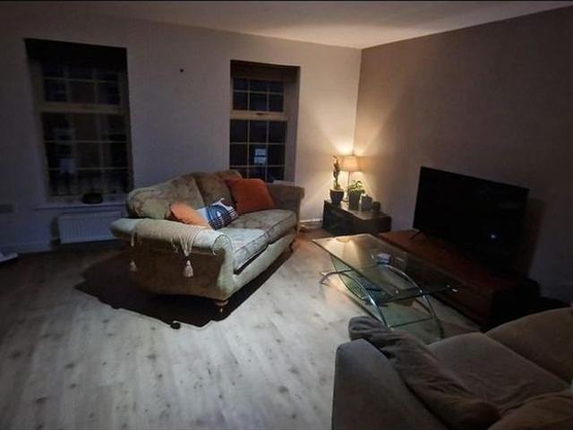 Room for rent in Kirkstall, West Yorkshire