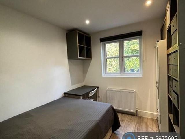 Room for rent in Spring Park, Luton