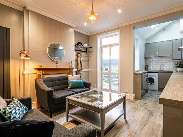 Room for rent in Sharrow Vale, Ecclesall
