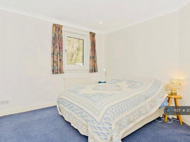 Room for rent in Colinton, Scotland
