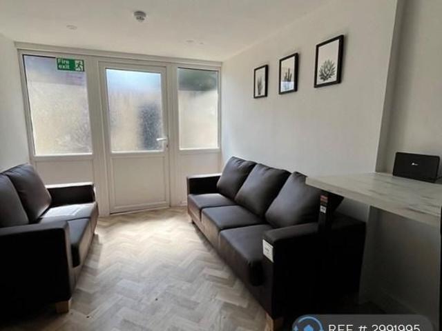 Room for rent in St Helens