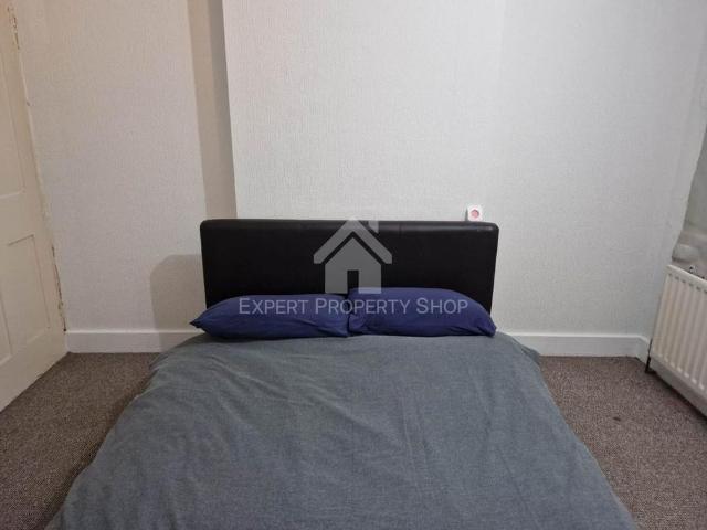 Room for rent in Midway, Kent
