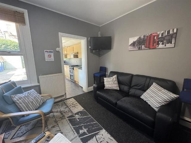 Room for rent in South Cliff, Kepwick