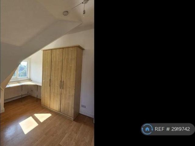 Room for rent in Norbiton, Greater London