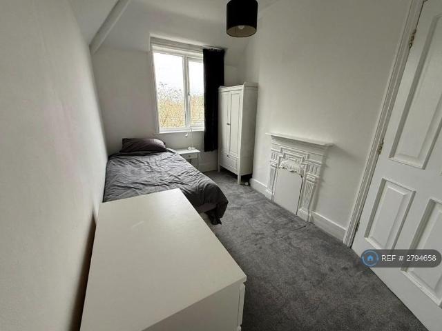 Room for rent in Littlecote, West Sussex