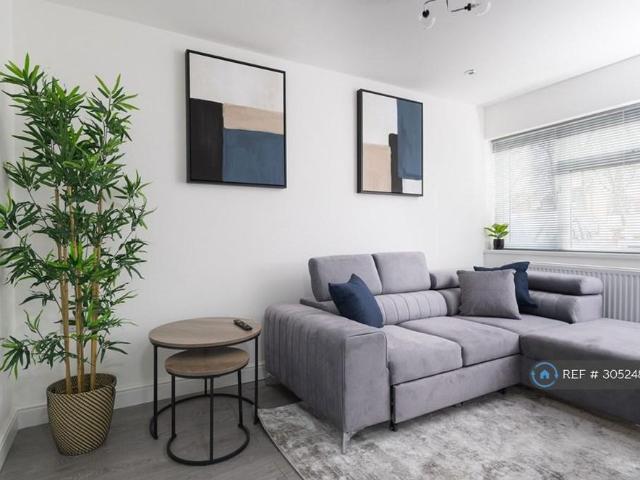 Room for rent in Oldbrook, Milton Keynes