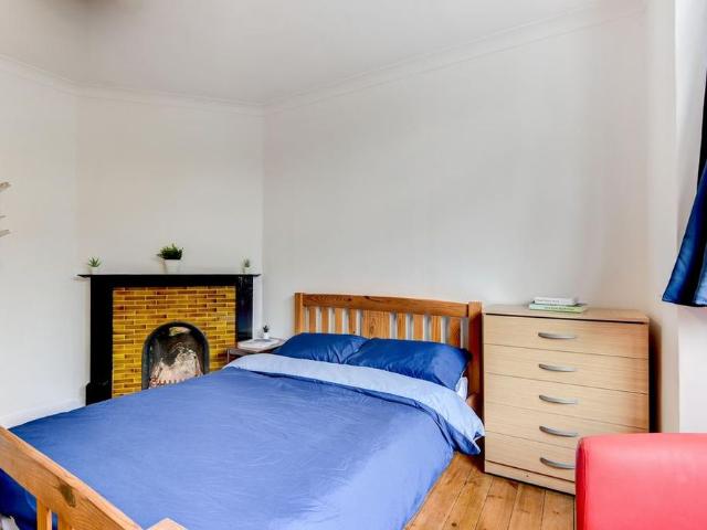Room for rent in Round Hill, Brighton & Hove