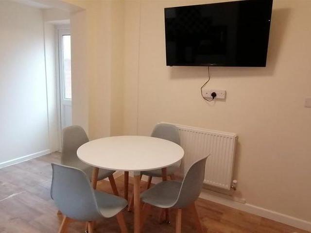 Room for rent in Amesbury