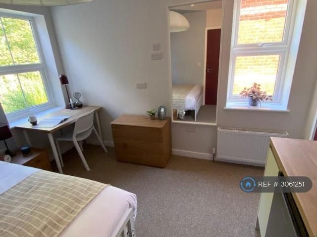 Room for rent in Talbot Village, Bournemouth