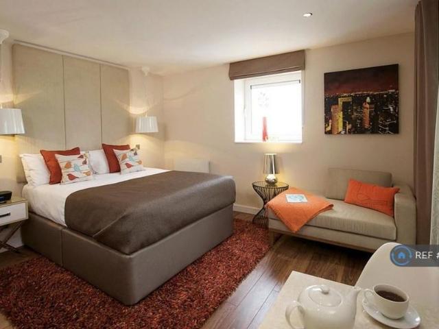 Room for rent in Poplar Grove, Isle Of Man