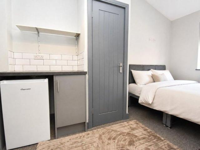 Room for rent in Wheatley, South Yorkshire