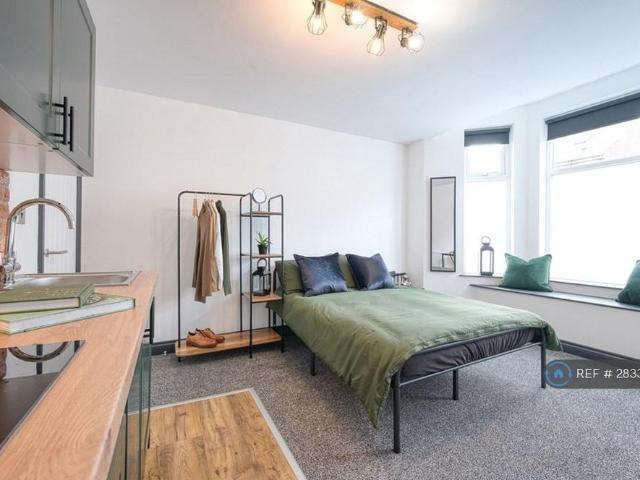 Room for rent in New Normanton, East Midlands