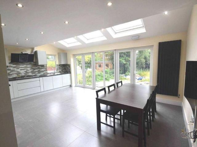 Room for rent in Farley Hill