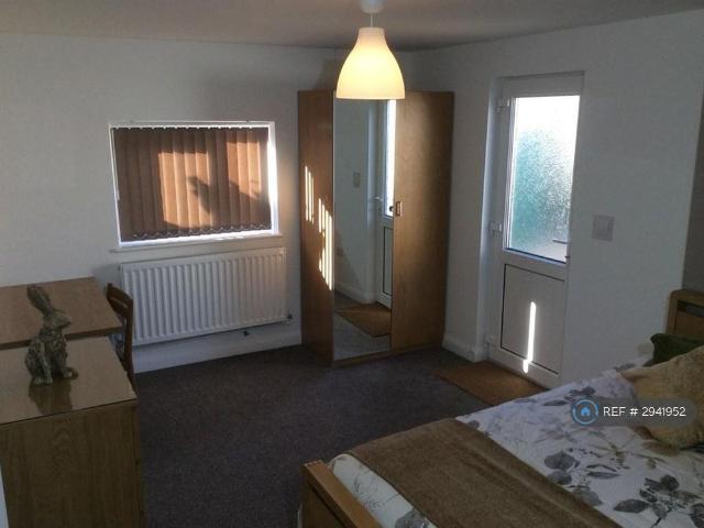 Room for rent in Walcot West, Rodbourne