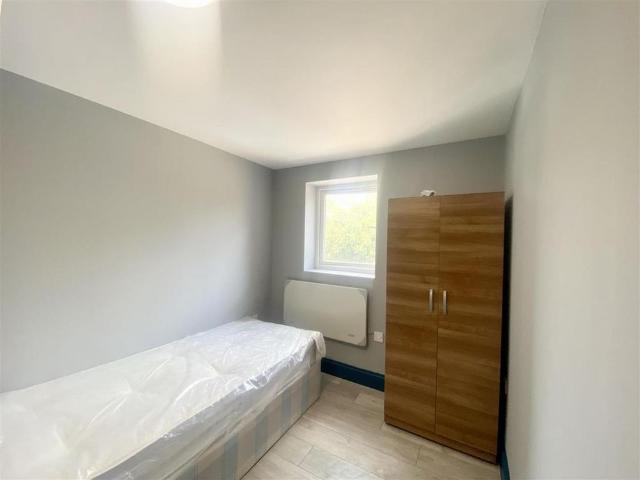 Room for rent in Slough, Isle Of Man