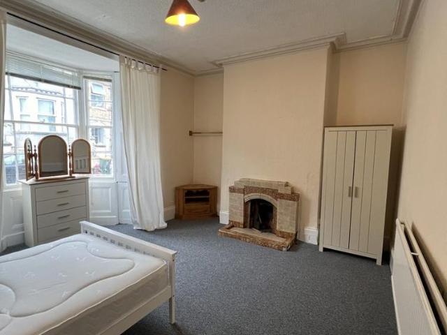 Room for rent in Stow Hill, Wales