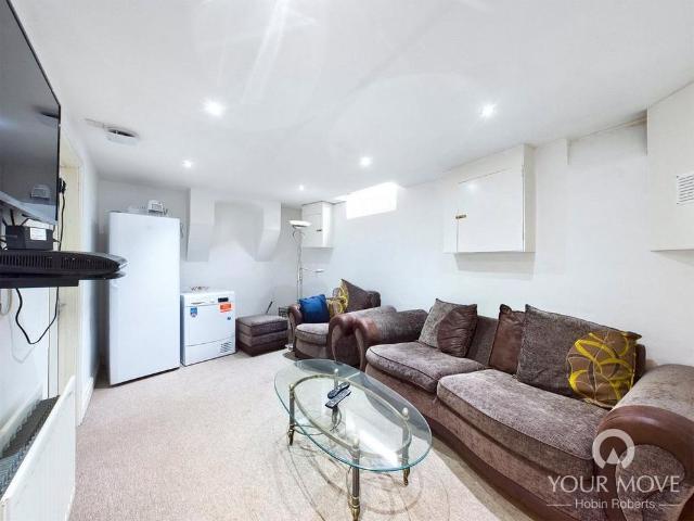 Room for rent in Phippsville, Northampton