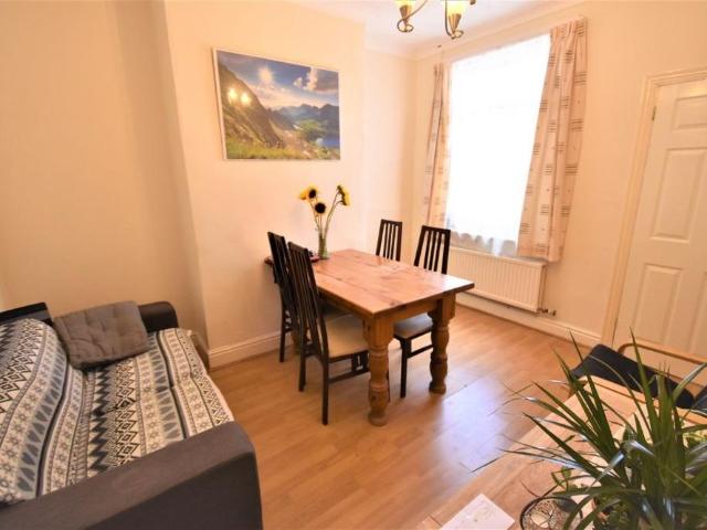 Room for rent in Wrexham, Wales
