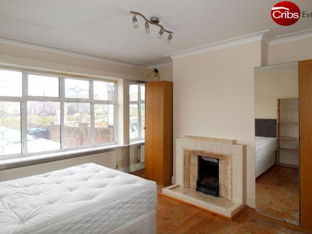 Room for rent in Royal Borough of Kingston upon Thames, Greater London