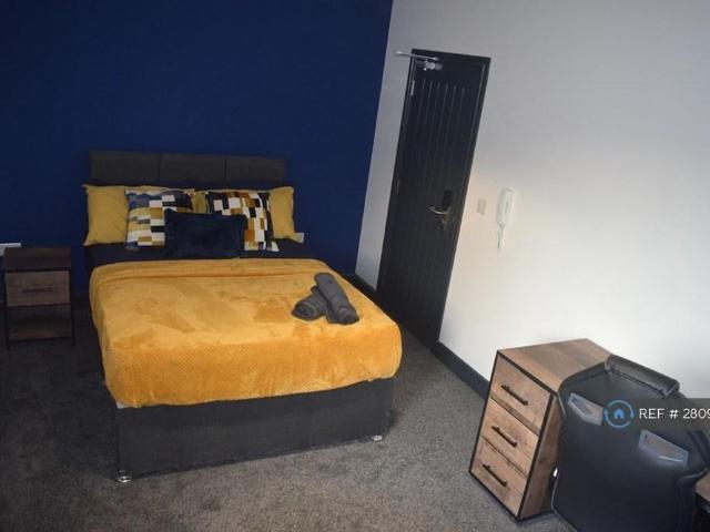 Room for rent in Stoke, Stoke-on-Trent