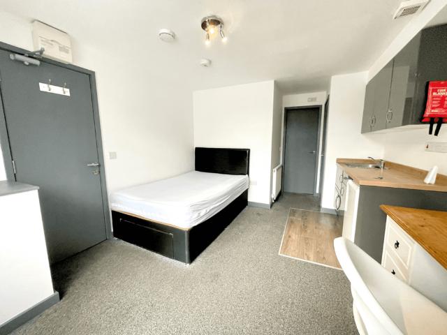 Room for rent in West Midlands