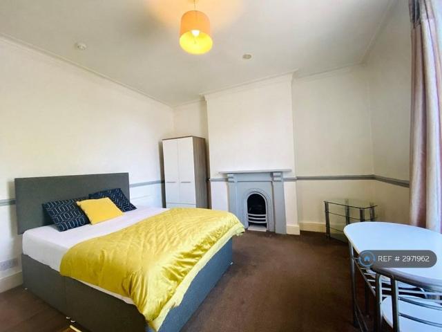 Room for rent in Hexthorpe, South Yorkshire