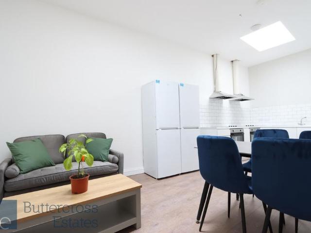 Room for rent in Alverton, East Midlands