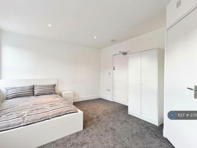 Room for rent in Potters Corner, East Midlands