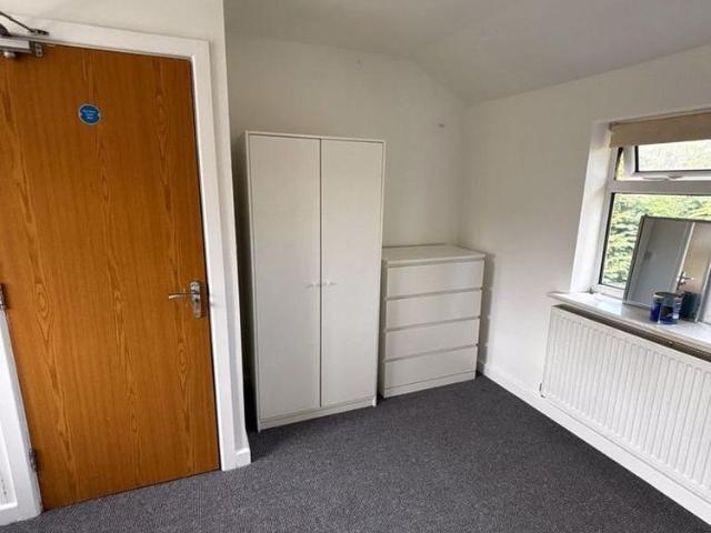 Room for rent in St John's, Worcestershire