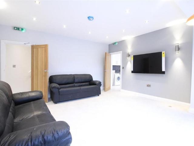 Room for rent in Beeston, Broxtowe