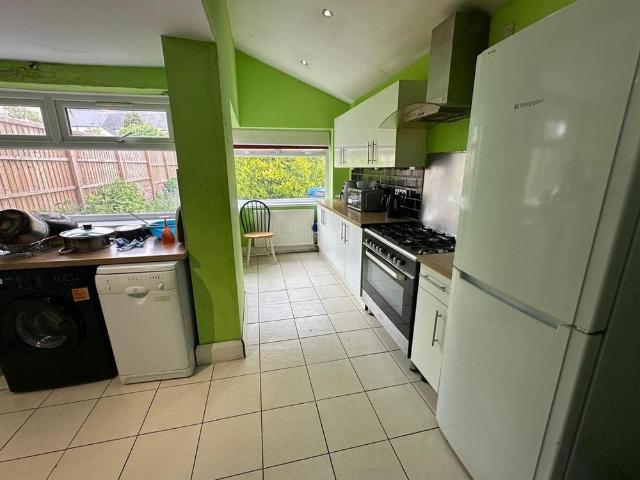 Room for rent in New Normanton, East Midlands