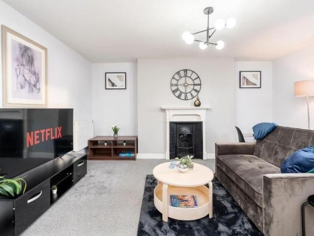 Room for rent in Adwick Le Street, South Yorkshire
