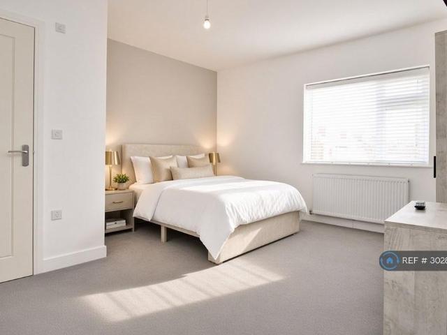 Room for rent in Brownsover, Rugby