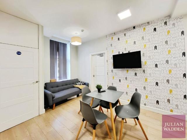 Room for rent in City Centre, Georgia