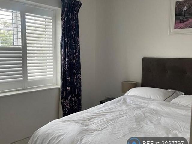 Room for rent in Midway, Kent