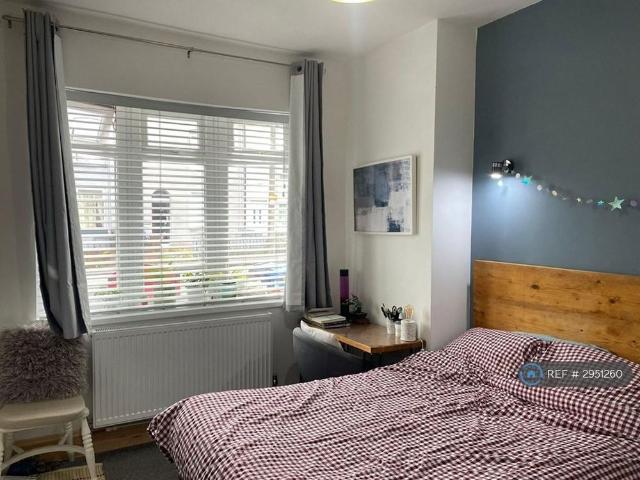Room for rent in City Centre, Georgia