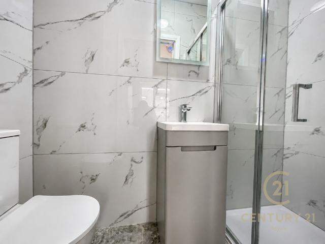 Room for rent in Surbiton, Greater London