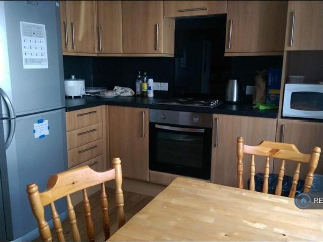Room for rent in Waun Fawr, Wales