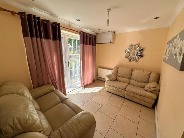 Room for rent in Gedling, East Midlands