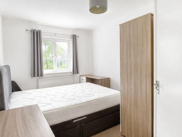 Room for rent in Little Paxton, Huntingdonshire