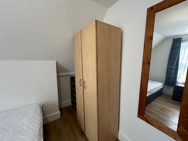 Room for rent in Glyndon, Plumstead
