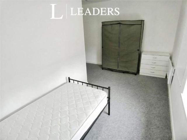 Room for rent in Potters Corner, East Midlands