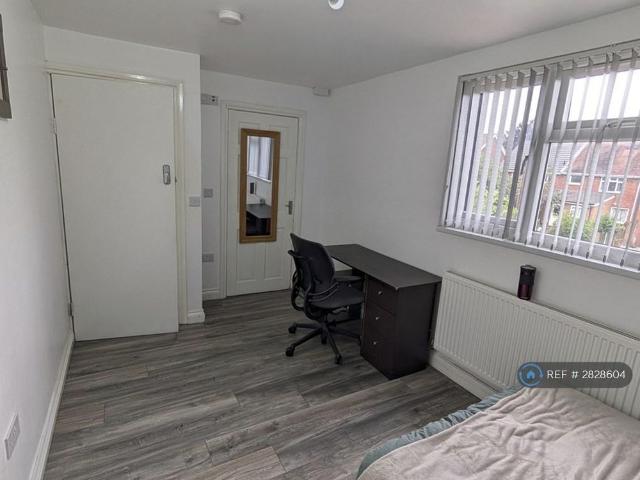 Room for rent in Harborne, West Midlands
