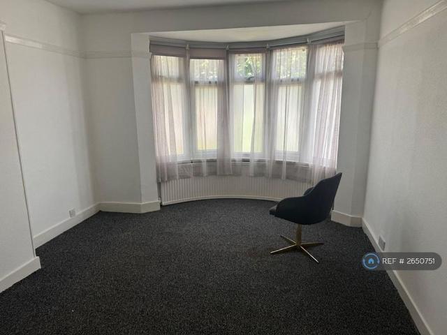 Room for rent in Edgebury, Greater London