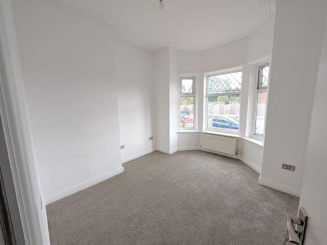 Room for rent in Barton upon Irwell, Salford