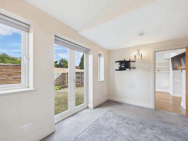 Room for rent in Pouchen End, Hertfordshire